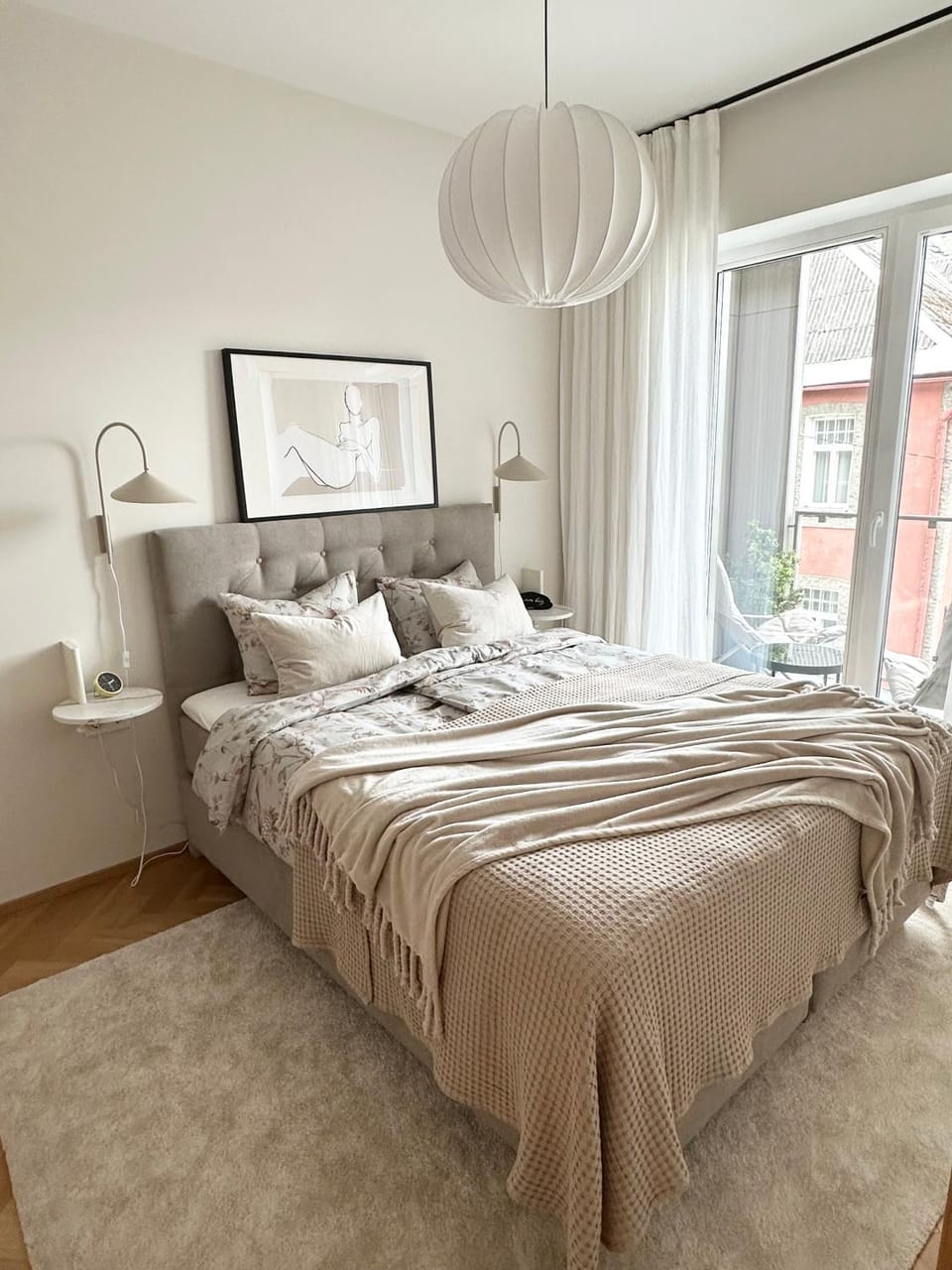 Bed, Photo of the whole room, Bedroom