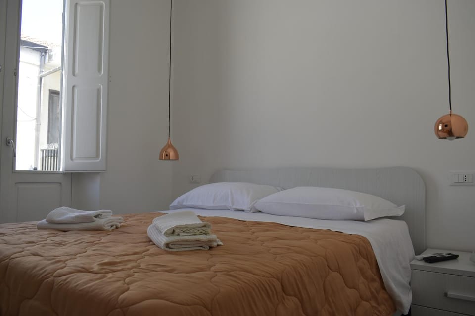 Balcony/Terrace, Bedroom, towels