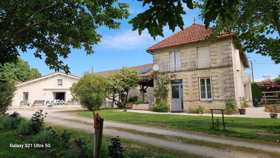 Logis de Pagnolet House in Nouvelle-Aquitaine