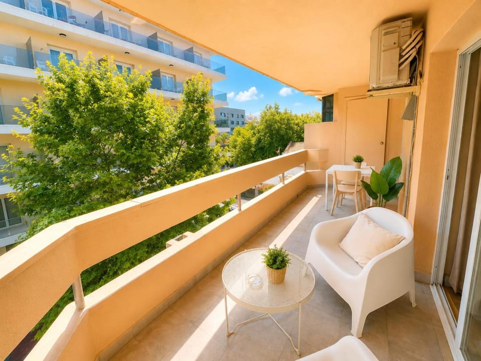 Day, Balcony/Terrace