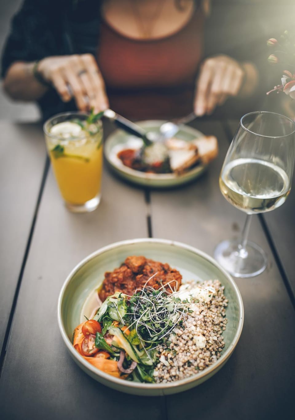 Restaurant/places to eat, Food and drinks, Lunch