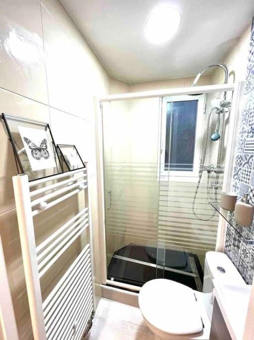 Maristas Suites Apartment in León