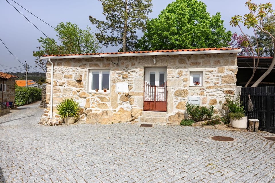 Mourisco Guest House Chalet in Vila Real District