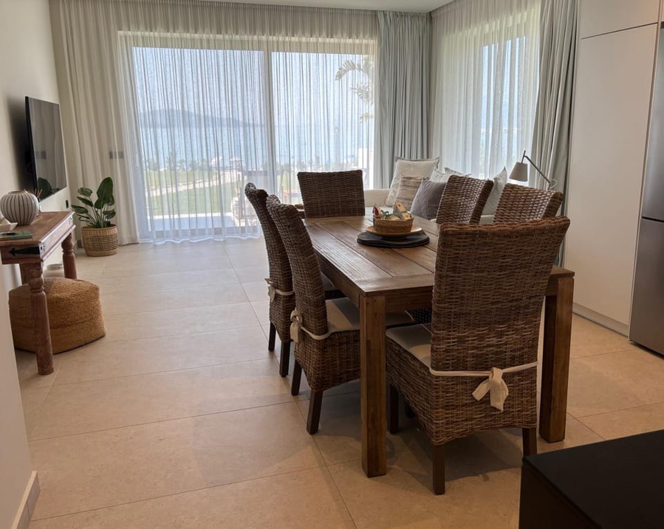 Natural landscape, TV and multimedia, Balcony/Terrace, Living room, Dining area, Sea view