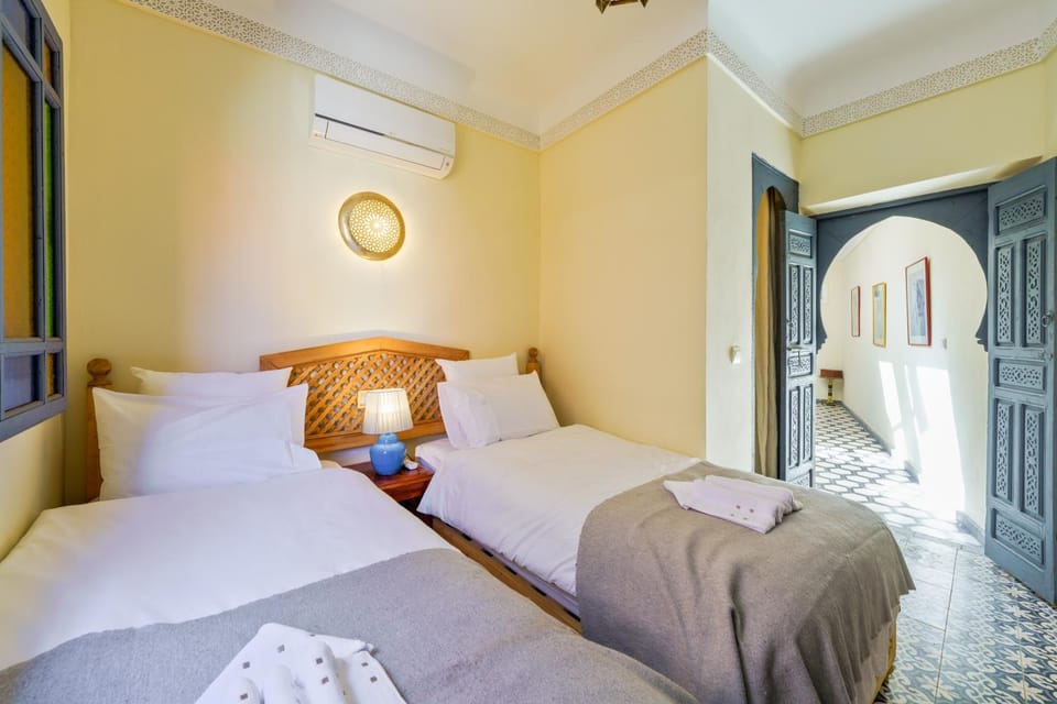 Riad AJI 4 Rooms, Petite piscine , Internet, Petit déjeuner , Top Emplacement Médina House in Marrakesh