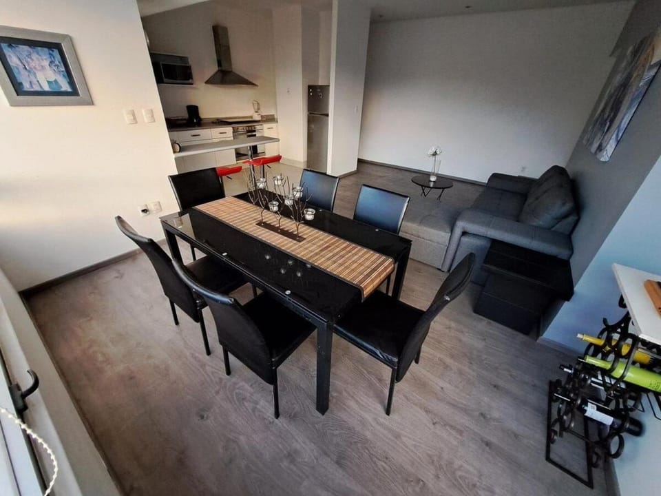 Maximum Glamor in the Park. La Mexicana and Expo Santa. Faith House in Mexico City