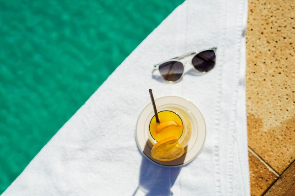 Day, Pool view, Swimming pool, Drinks