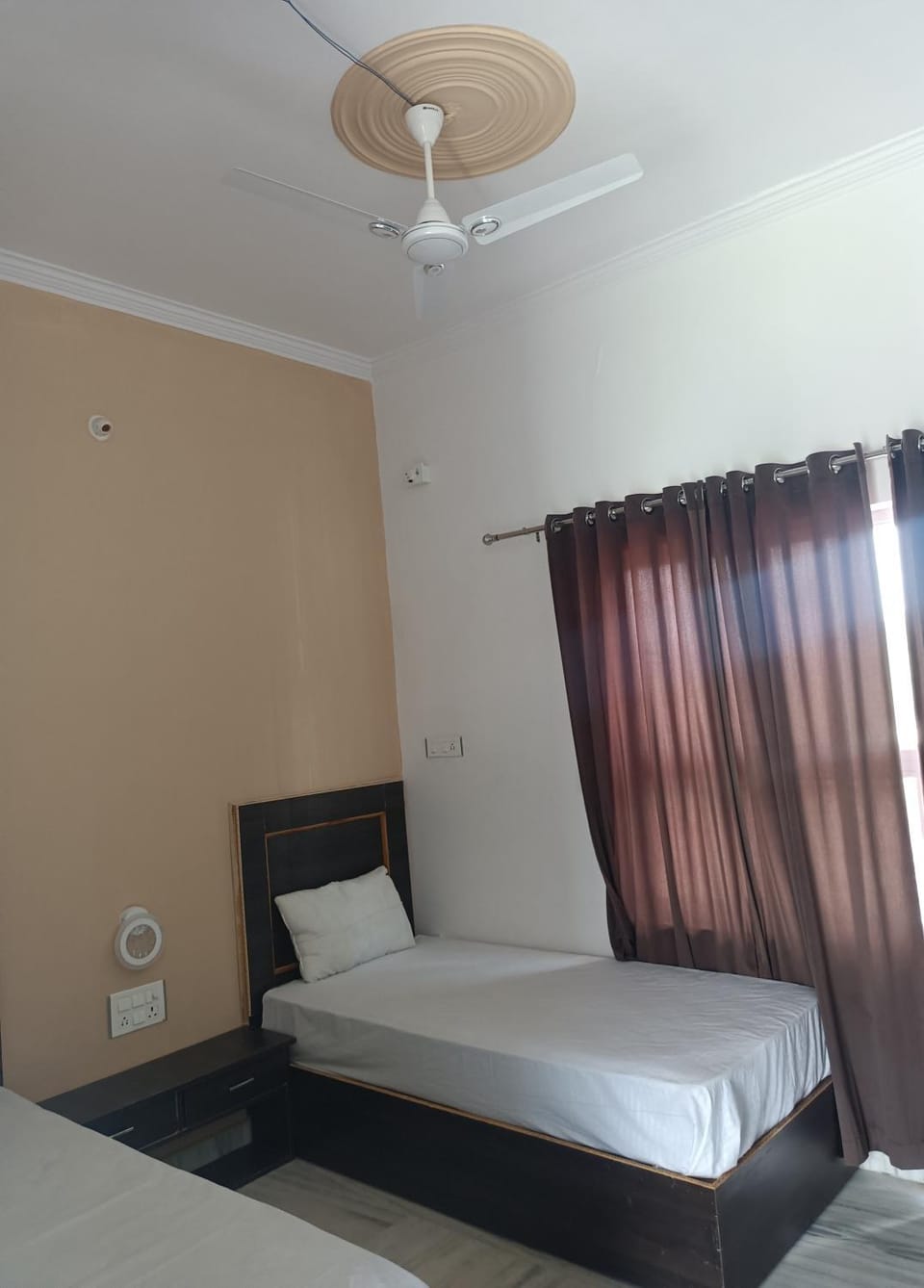 Bed, Bedroom, fireplace
