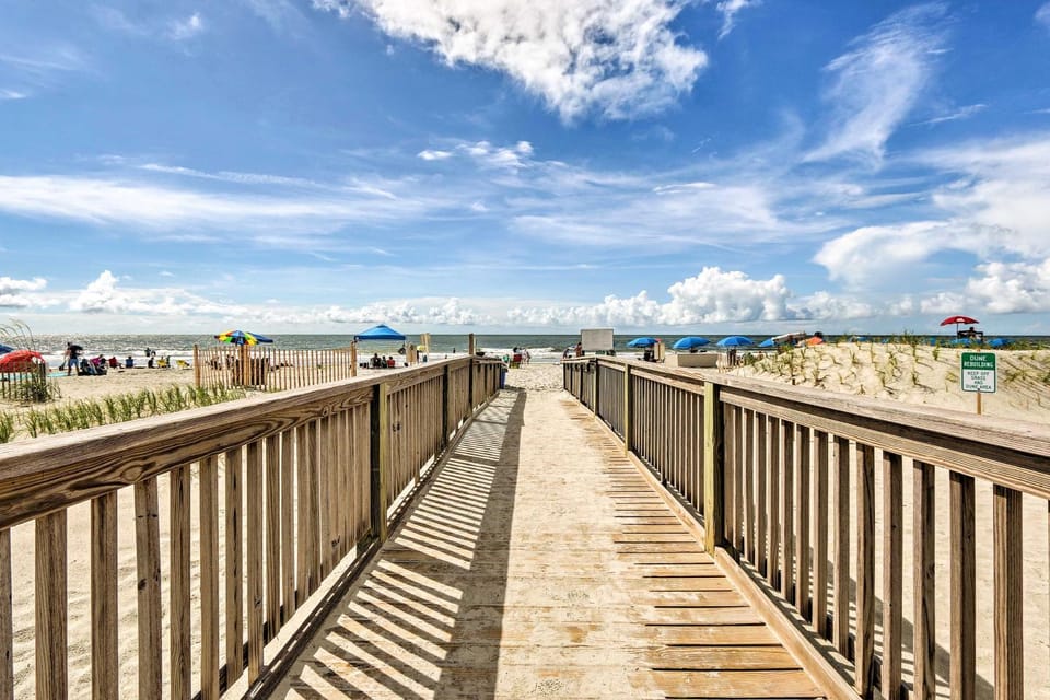 Hilton Head Vacation Rental: Private Beach Access! House in Hilton Head Island