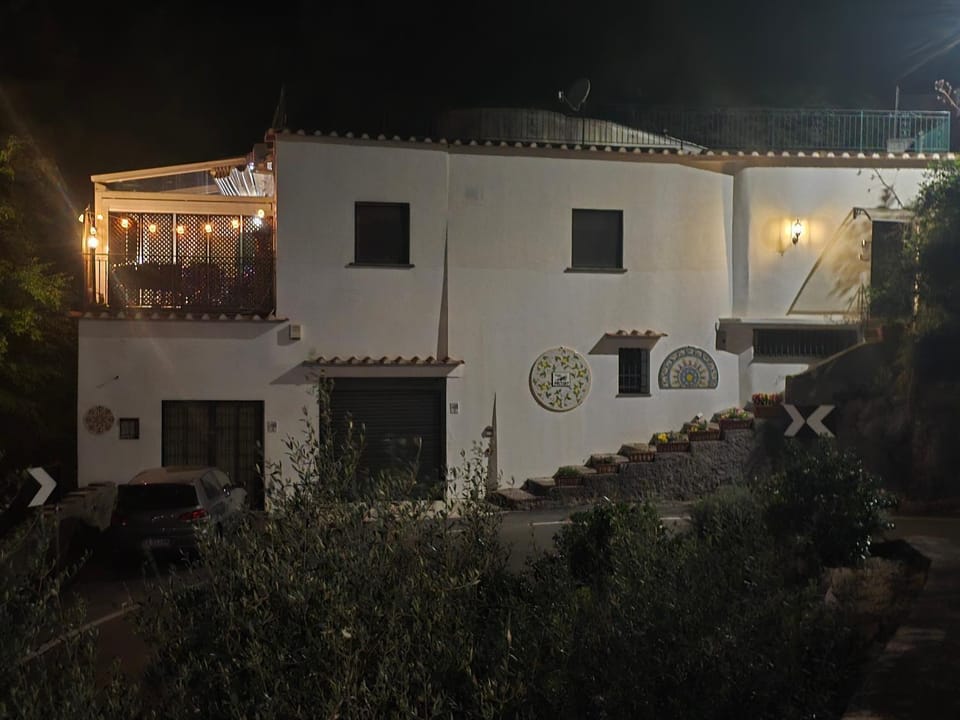 Property building, Night