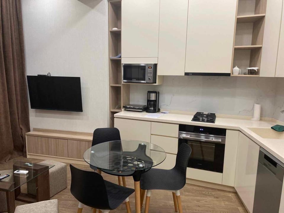 Dining area, Dinner