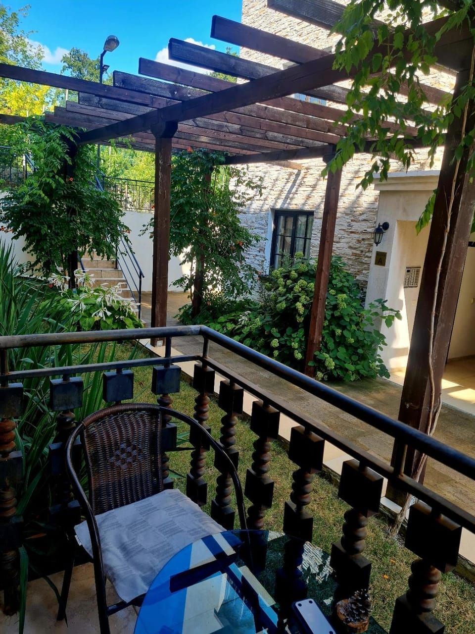 Garden, Balcony/Terrace