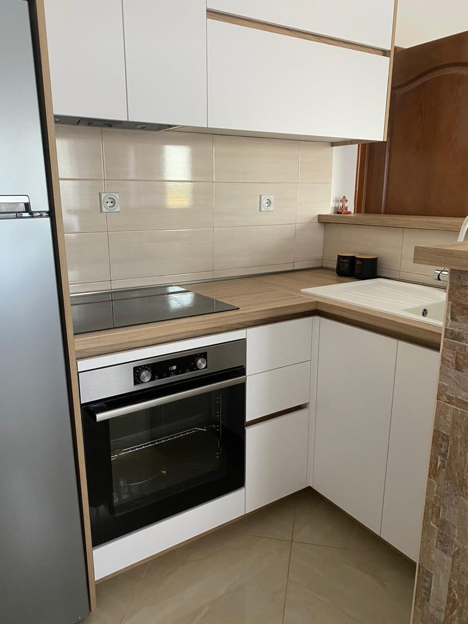 Kitchen or kitchenette, kitchen