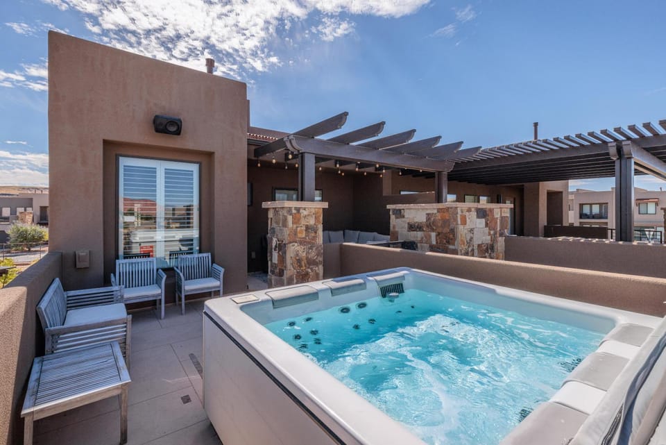 Suncliff Retreat House in St George
