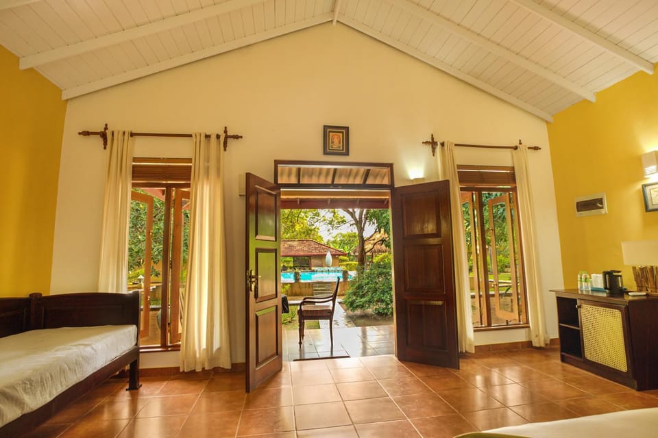 View (from property/room), Balcony/Terrace, Bedroom