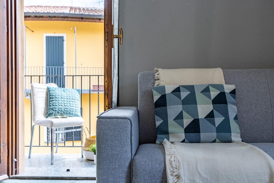 Balcony/Terrace, Living room, Photo of the whole room, Seating area