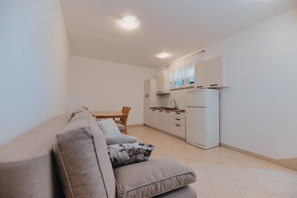 Zajim Apartment 4 Apartment in Istria County