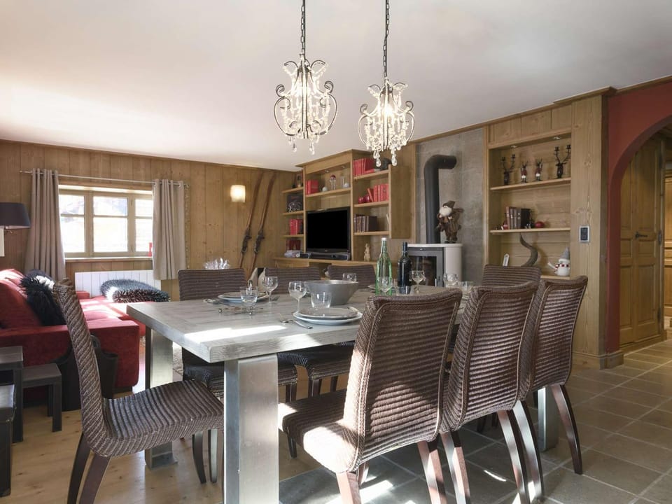 Appartement cosy - 6 pers, 83m² - Courchevel 1650 - Centre station, Terrasse, Proche pistes, WiFi - FR-1-631-160 Apartment in Saint-Bon-Tarentaise