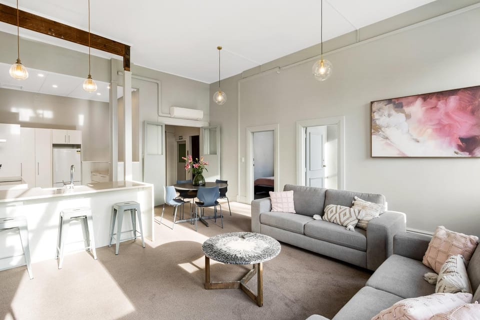 Living room, Dining area, kitchen