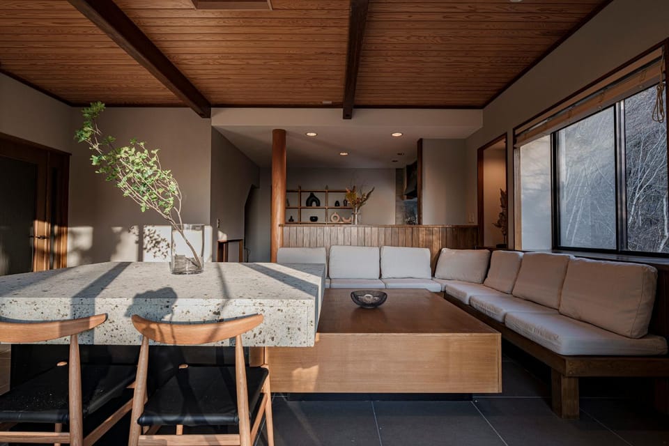 Living room, Dining area