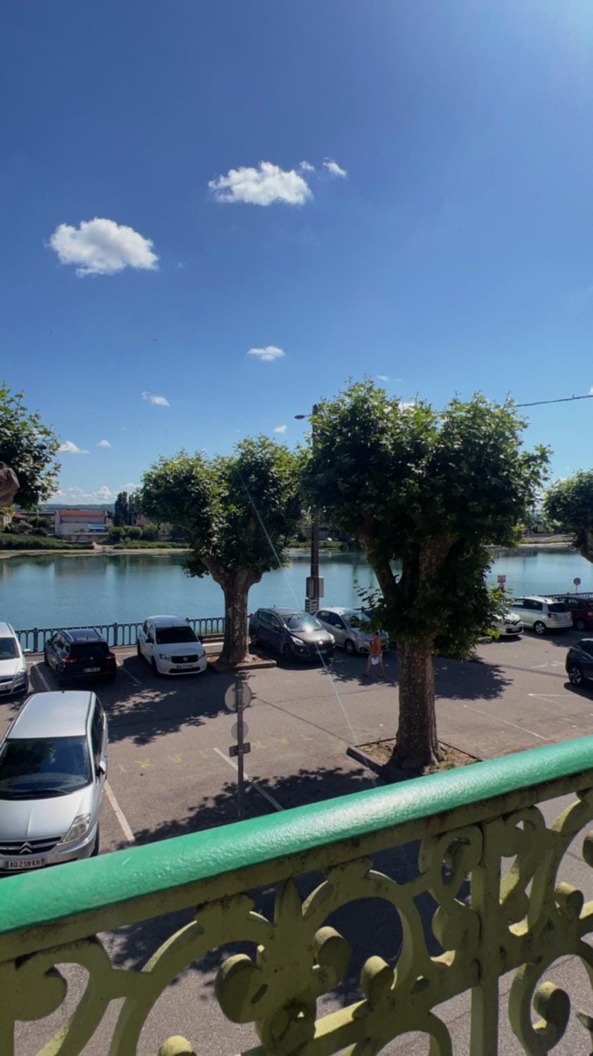Property building, River view, Parking