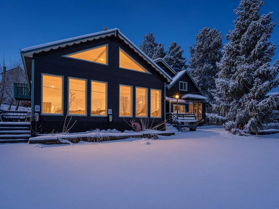 Yellowstone at Mountain Hideaway with Hot Tub Gym Hostel in Leadville