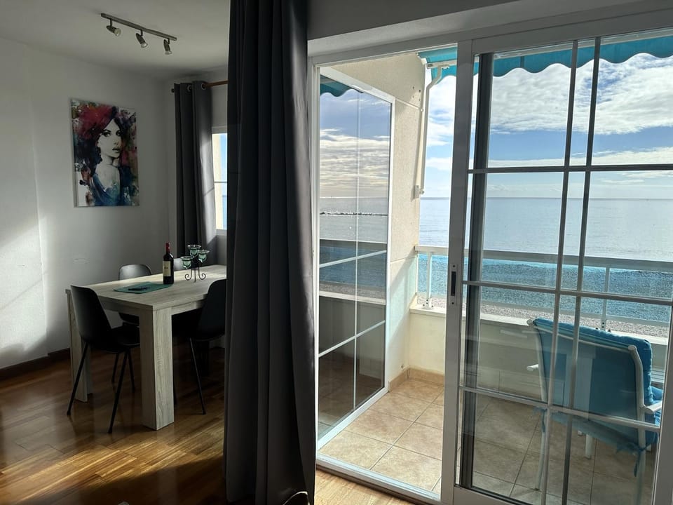 Balcony/Terrace, Living room, Sea view