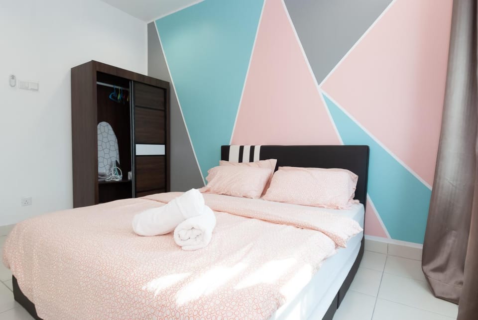 Bed, Photo of the whole room, Bedroom, towels, wardrobe