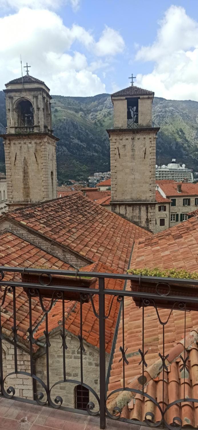 3 bedroom apartment-attic Apartment in Kotor