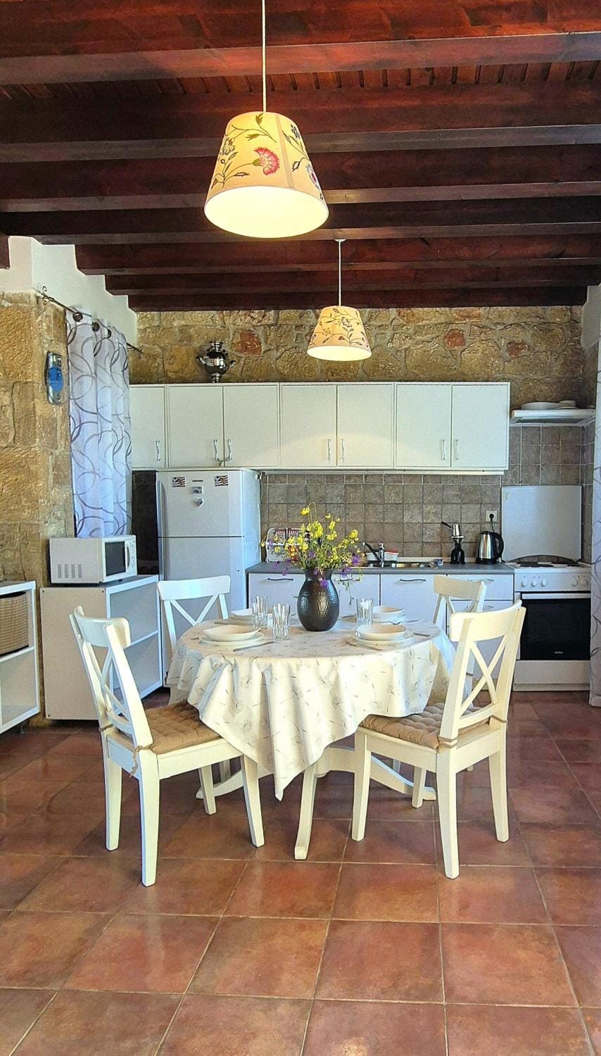 Communal kitchen, kitchen