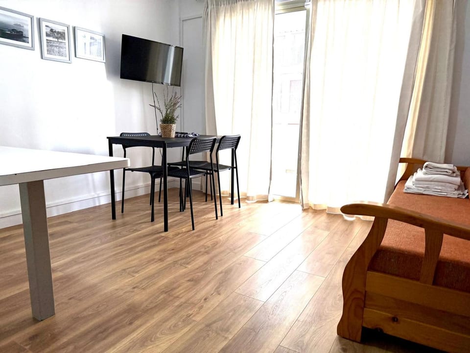 Living room, air conditioner