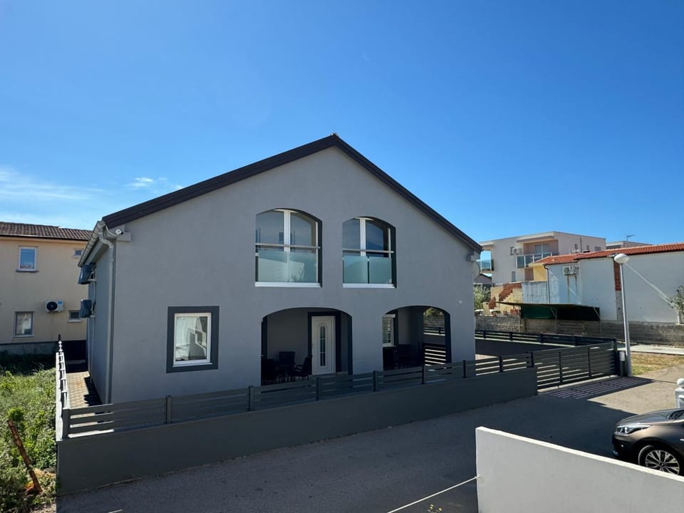 Property building, Parking