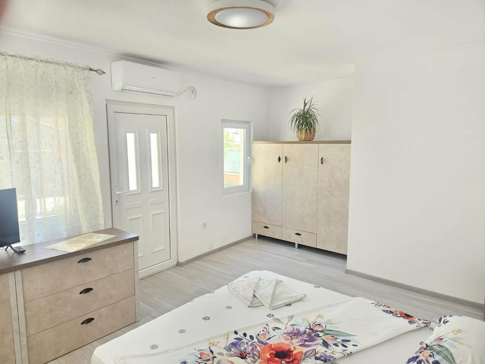 2 Mai - RS Bed and Breakfast in Dobrich Province, Bulgaria