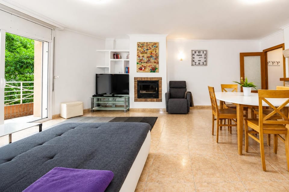 1232 GAUDI 100m PLAYA - Apivend Immo Apartment in Roses
