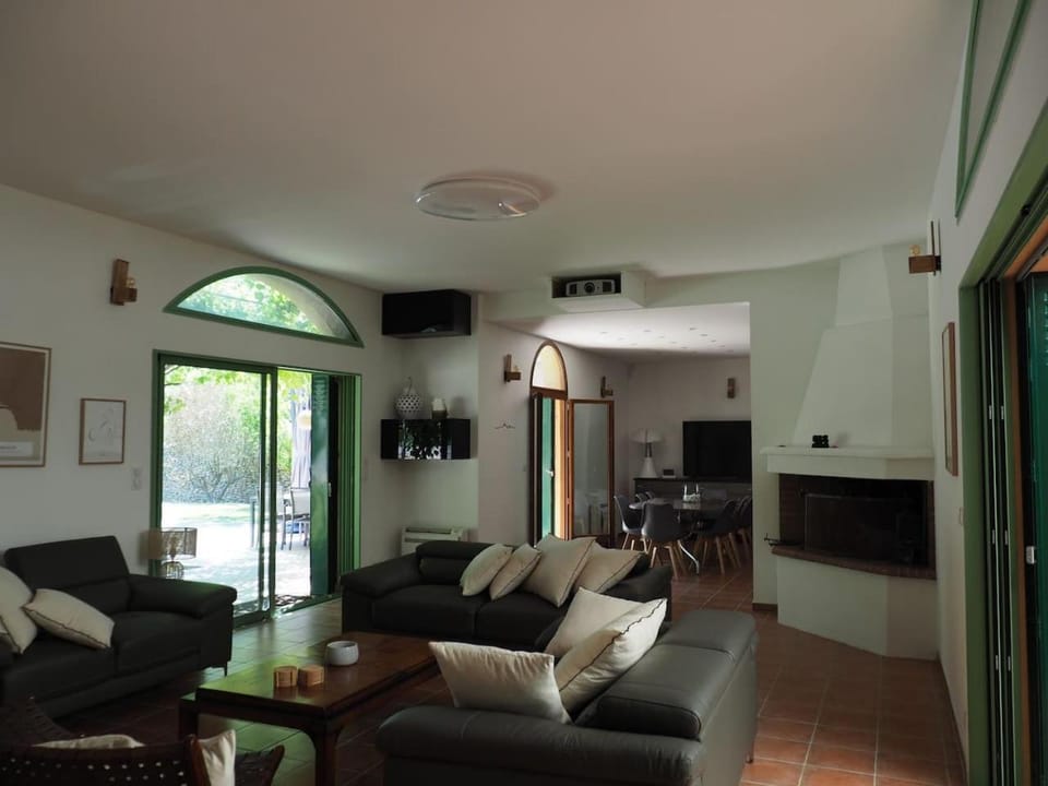 MAMMONA Villa in Bonifacio