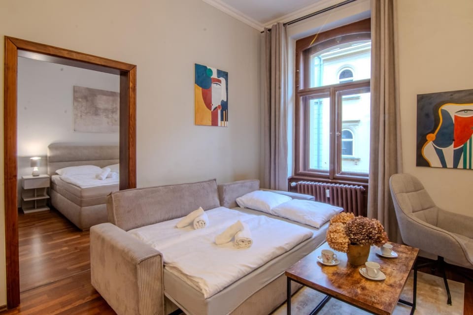 Living room, Seating area, towels