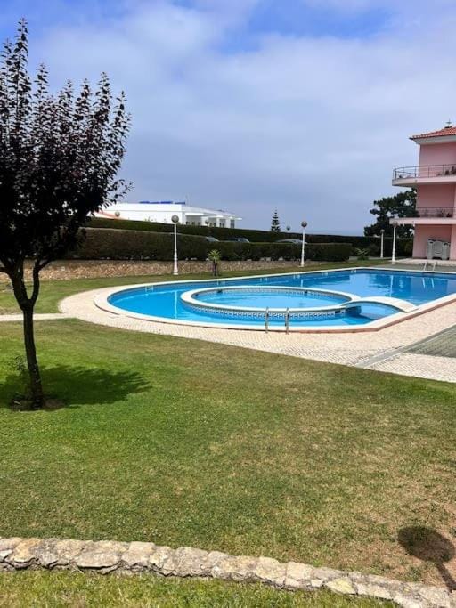 T2 Ocean View House Apartment in Ericeira
