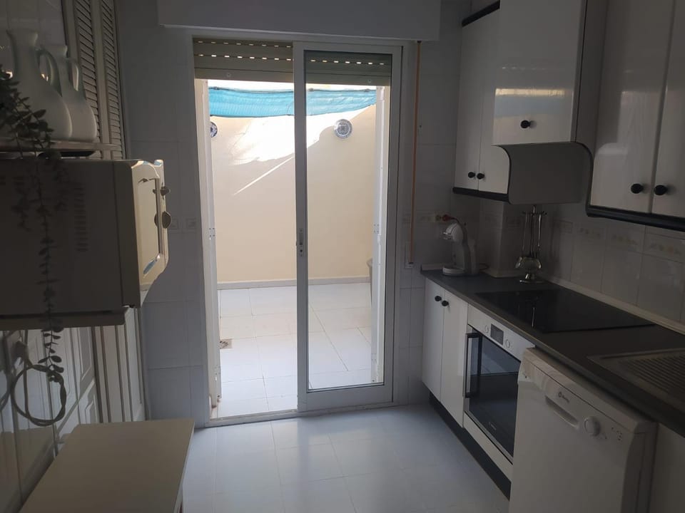 dishwasher, minibar, pet friendly, stove