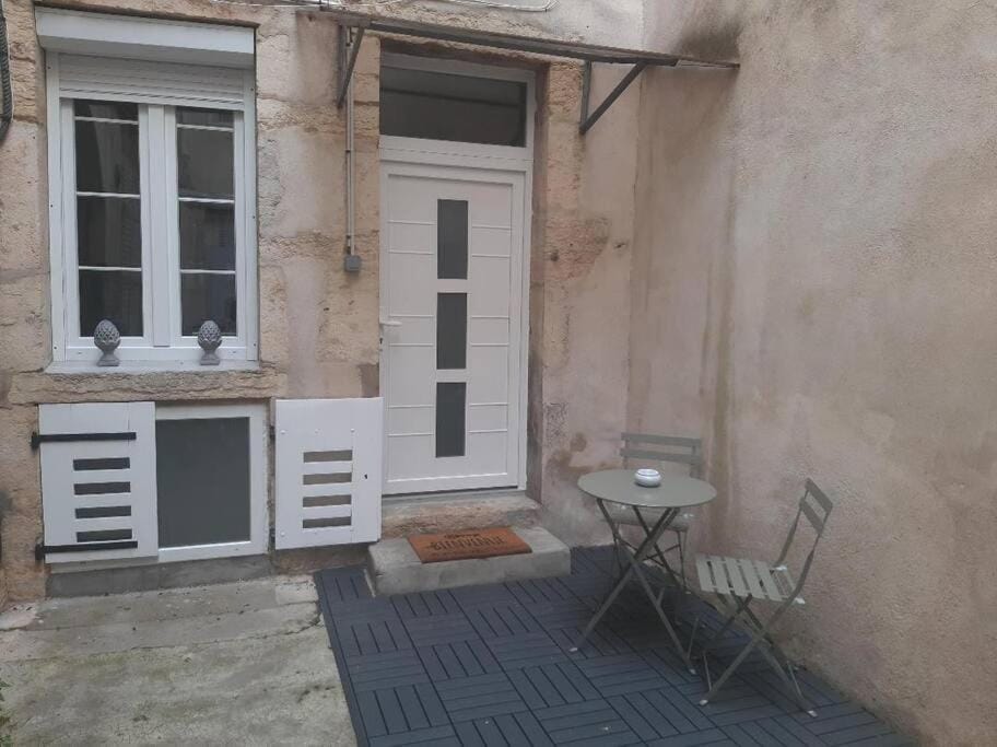 Chez Maya Apartment in Dijon