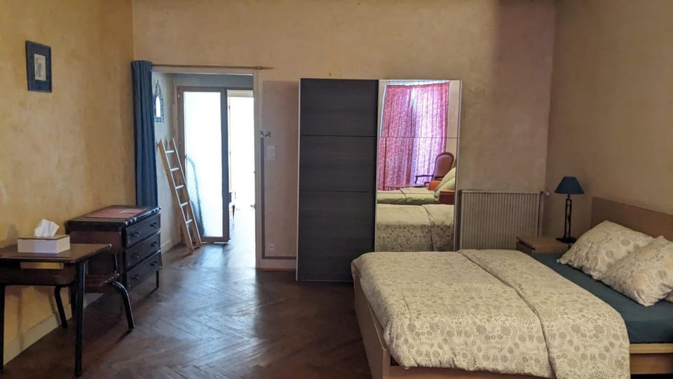 Au dessus des arcades Bed and Breakfast in Occitanie