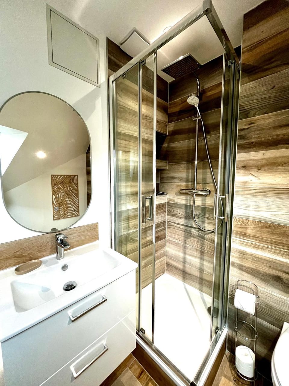 Shower, Bathroom