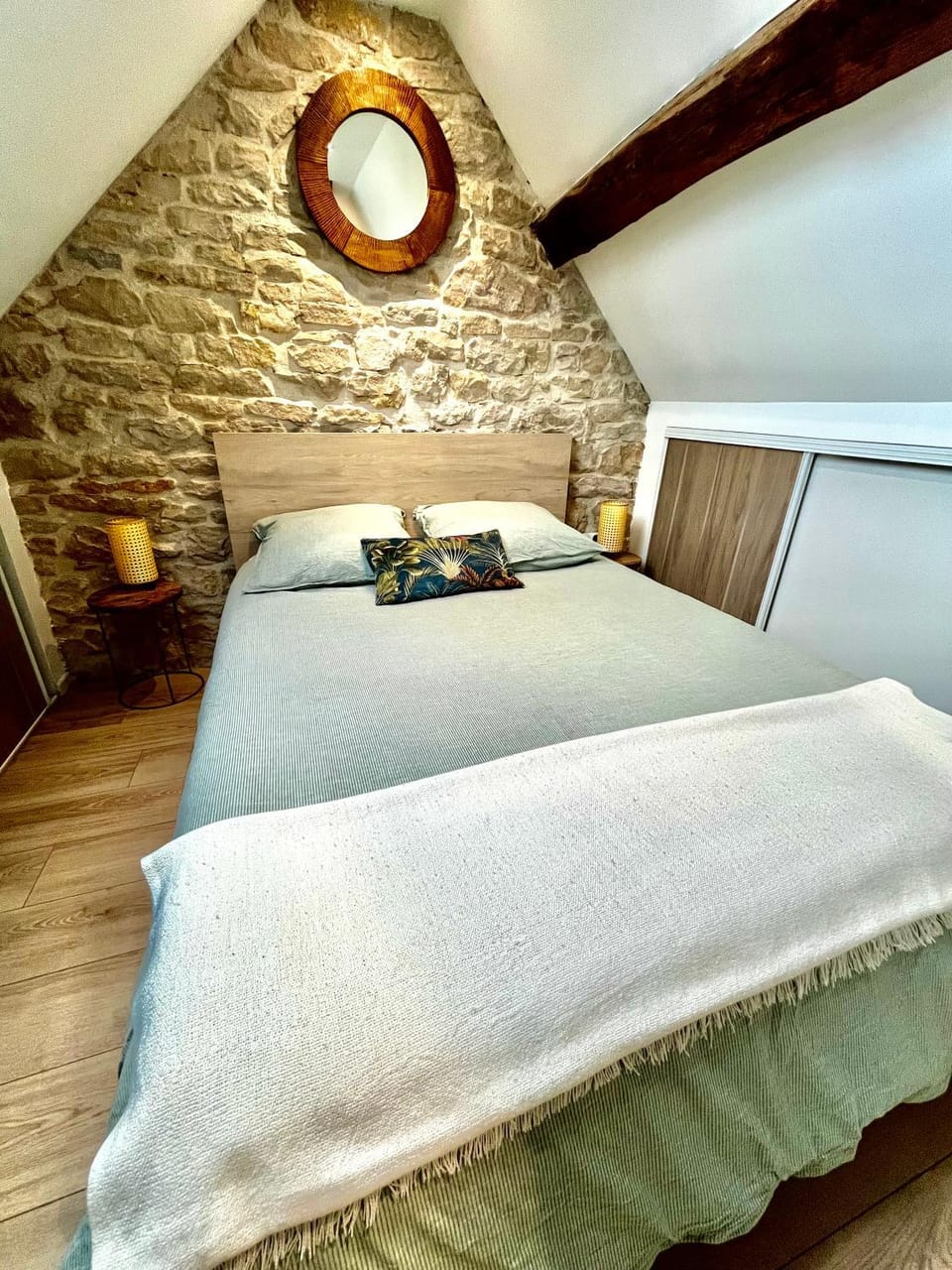 Bed, Bedroom
