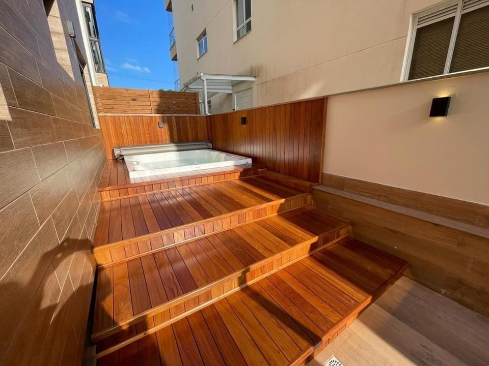 Cód 27 - Apartamento térreo com jacuzzi e área gourmet na Praia de Palmas Apartment in Florianopolis