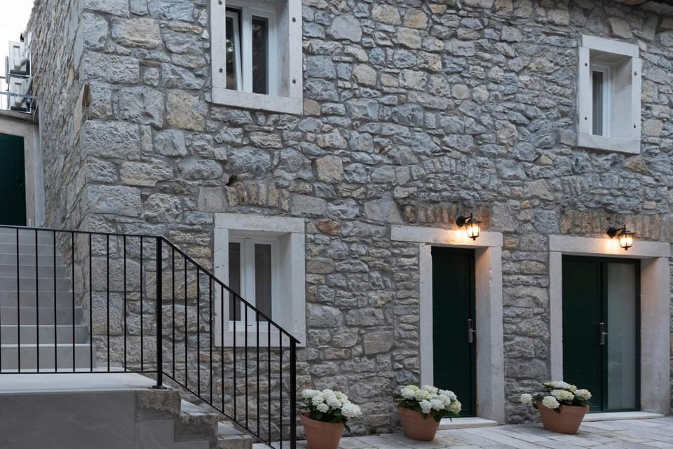 Property building, Day