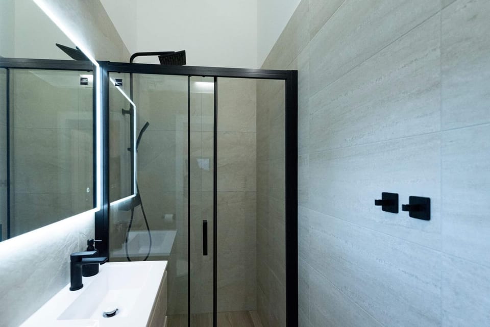 Shower, Bathroom