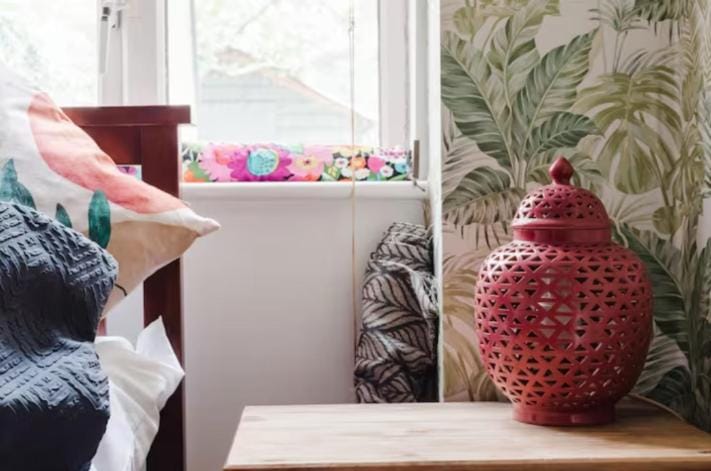 Private double room & private bathroom in our home Vacation rental in London