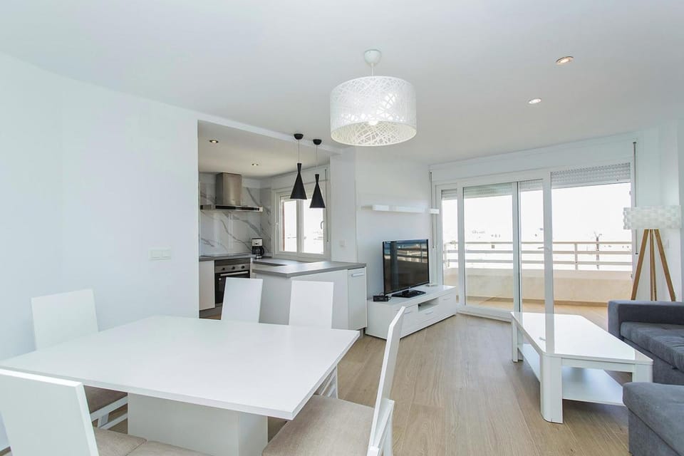 TV and multimedia, Kitchen or kitchenette, Living room, Seating area, Dining area, pet friendly, stove