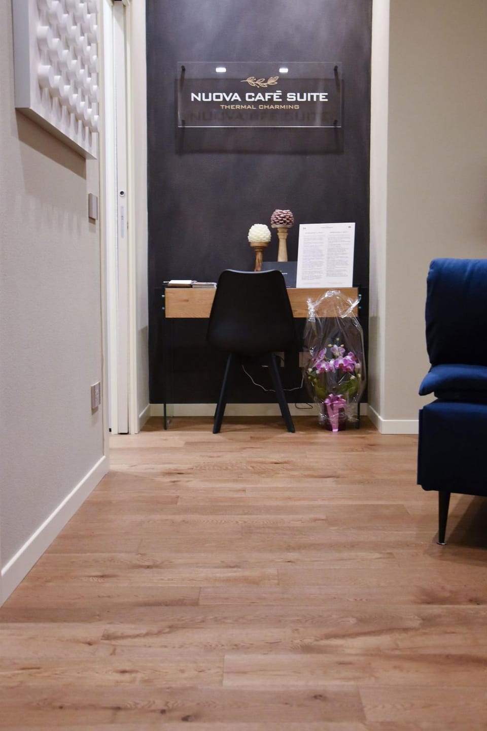 Nuova Cafe' Suite Apartment in Lombardy