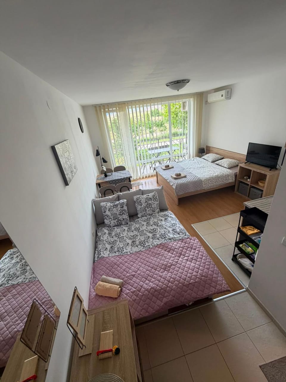 Photo of the whole room