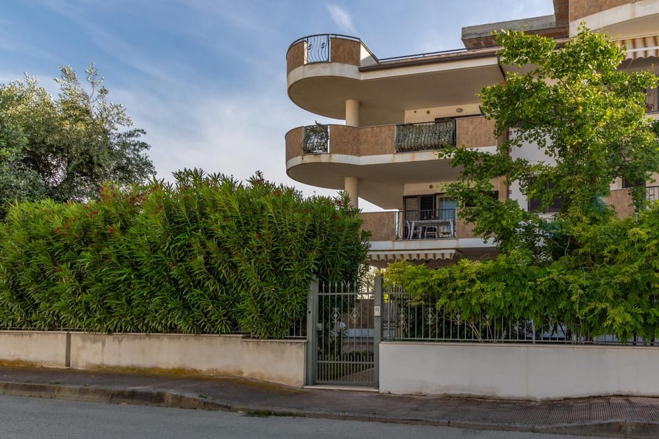 Property building, View (from property/room), Balcony/Terrace
